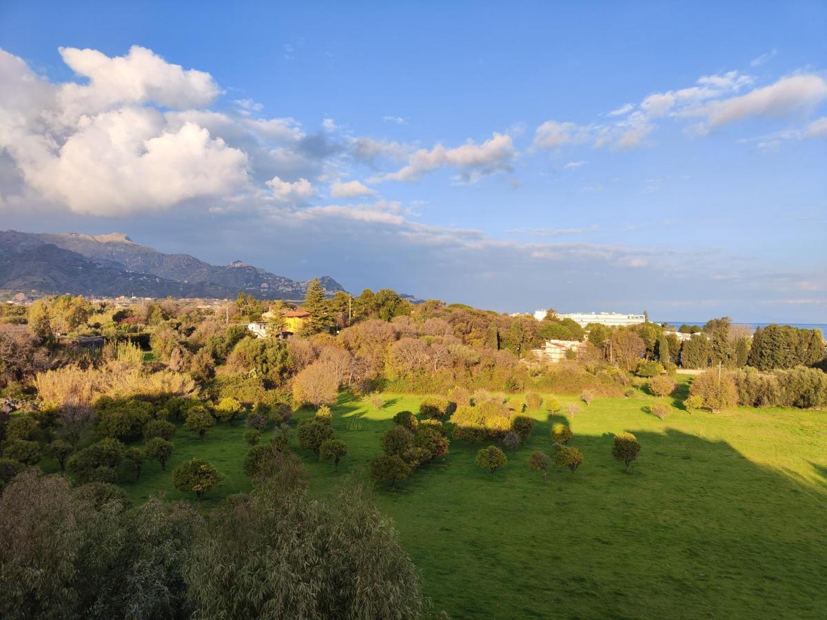 Carmen E Fede Leilighet Giardini Naxos Eksteriør bilde