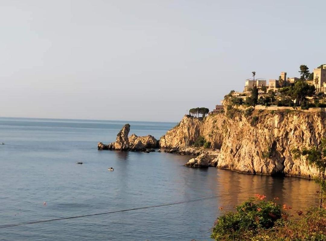 Carmen E Fede Leilighet Giardini Naxos Eksteriør bilde